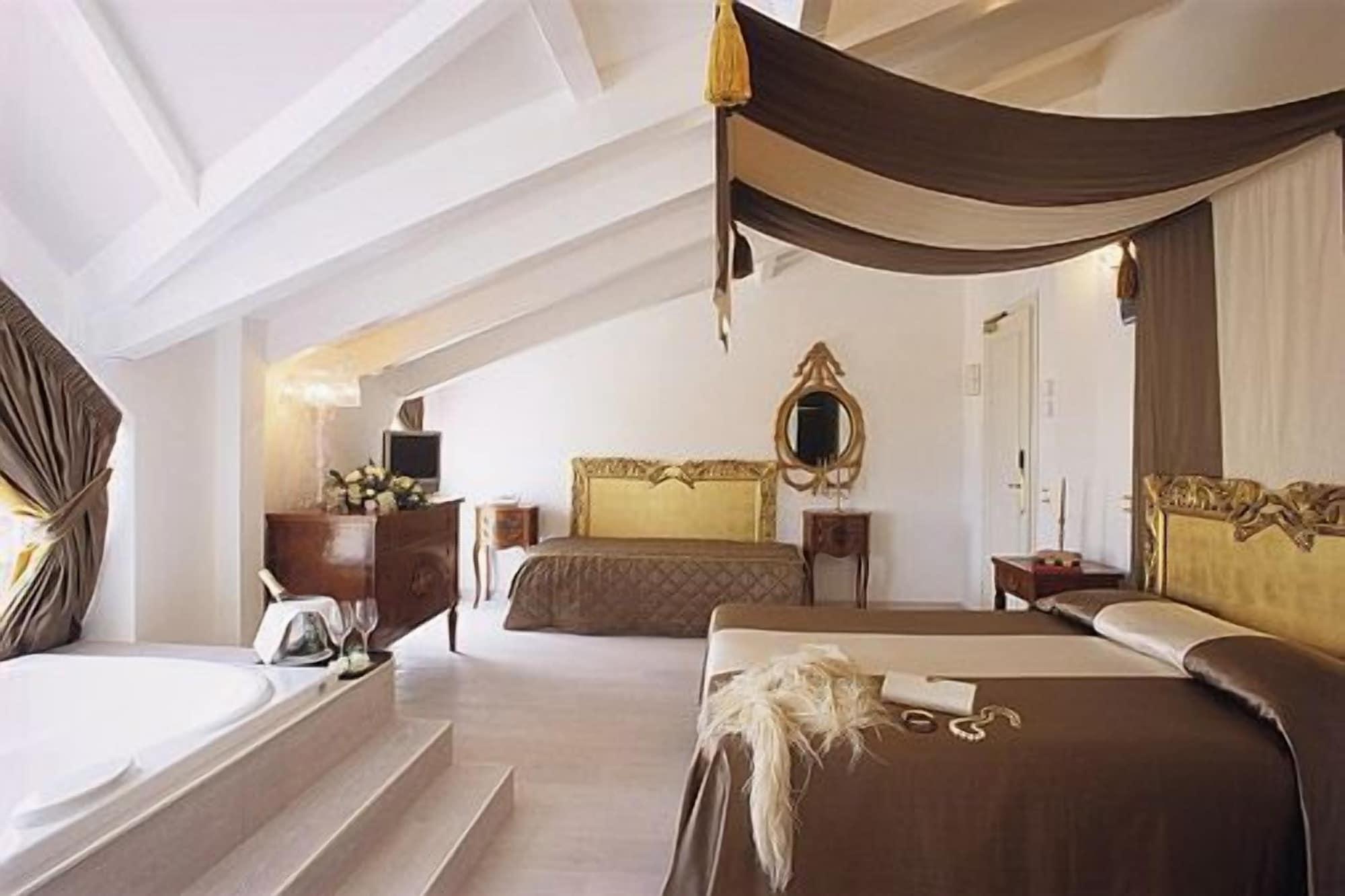 M Glamour Hotel Gabicce Mare Extérieur photo