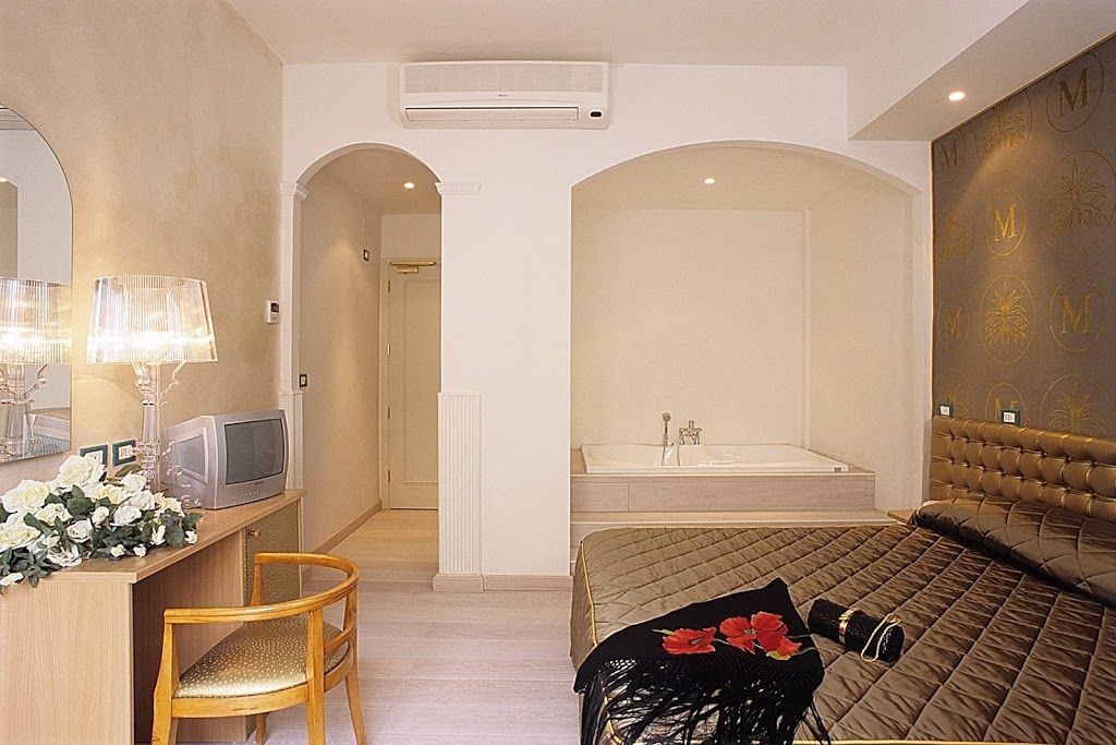 M Glamour Hotel Gabicce Mare Extérieur photo